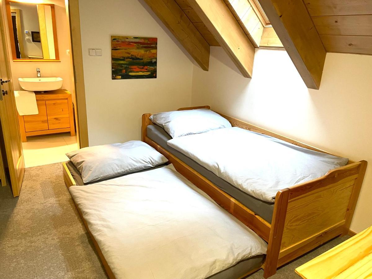 Apartmany V Lese Bedrichov  Luaran gambar